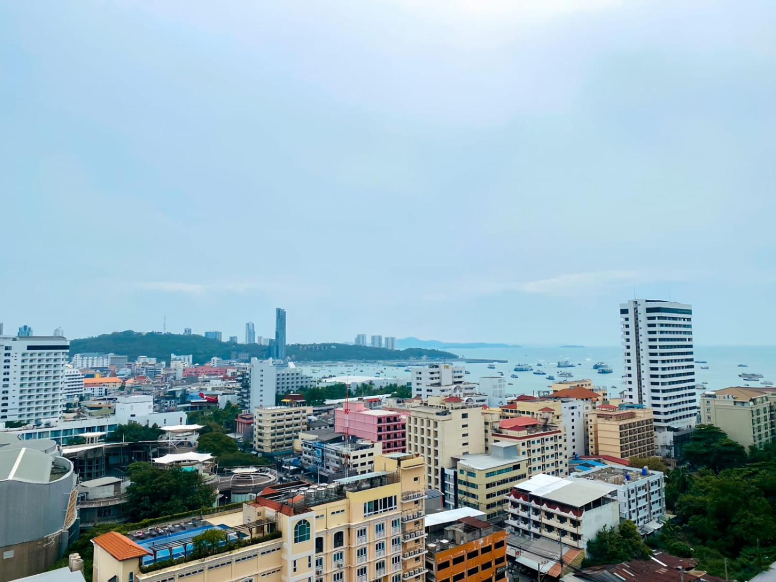 Edge Central Pattaya Vip Condo Bagian luar foto